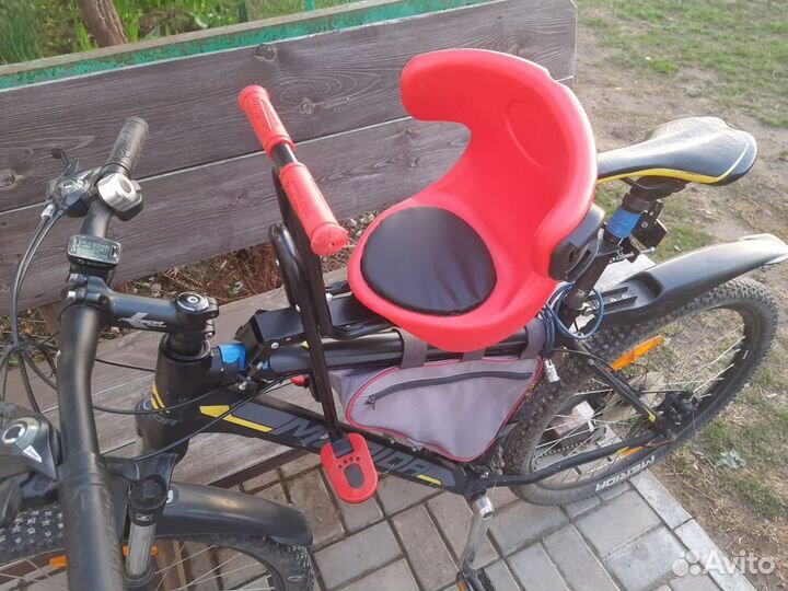 Детское кресло для велосипеда на раму