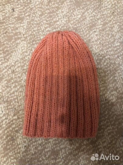 Женские вязаные шапки