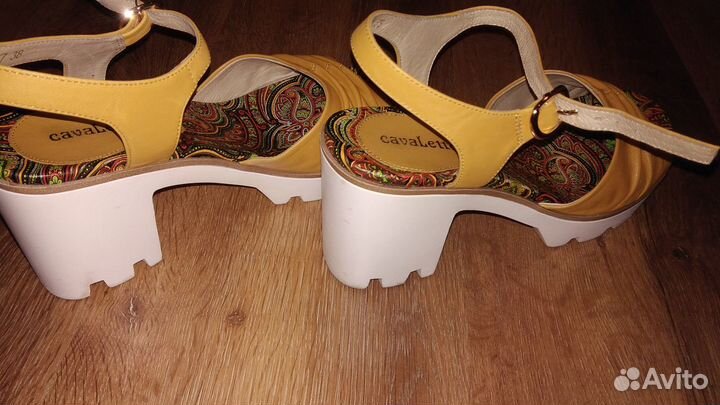 Босоножки Cavaletto 38 размер