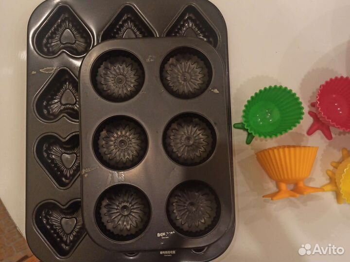 Формы для выпечки силиконовые и с тефлоновым