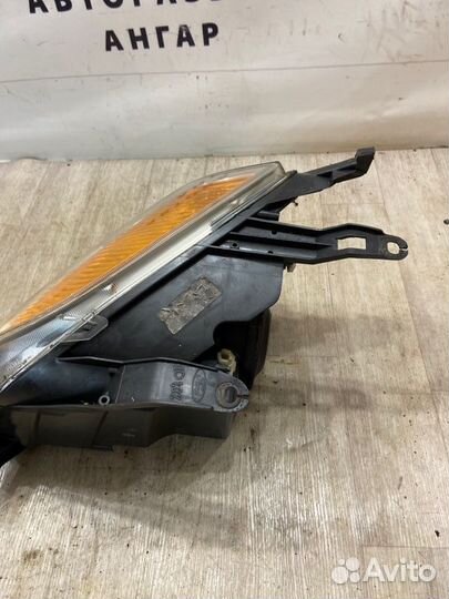 Фара передняя правая Ford Fusion CBK 1.4 (fxja)