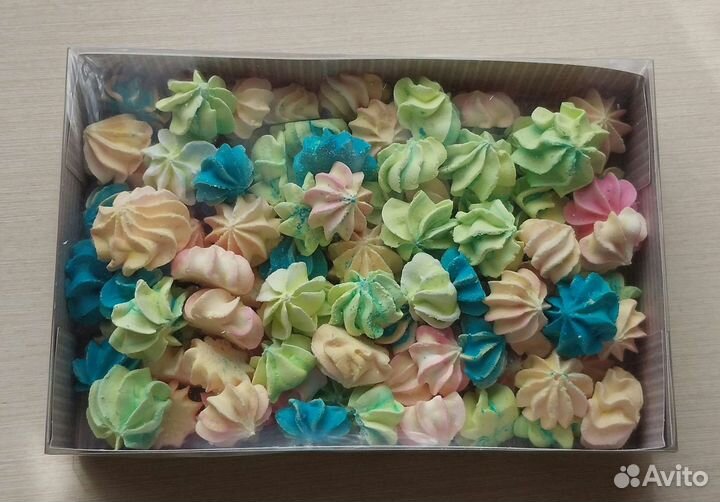 Сладкий подарок(безе)