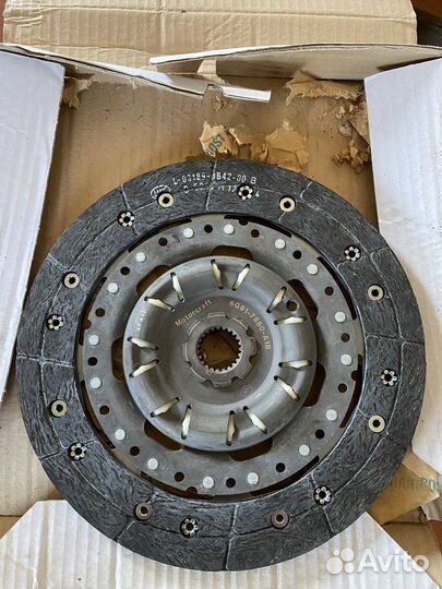 Диск сцеплиния Ford Focus 2 / C-MAX