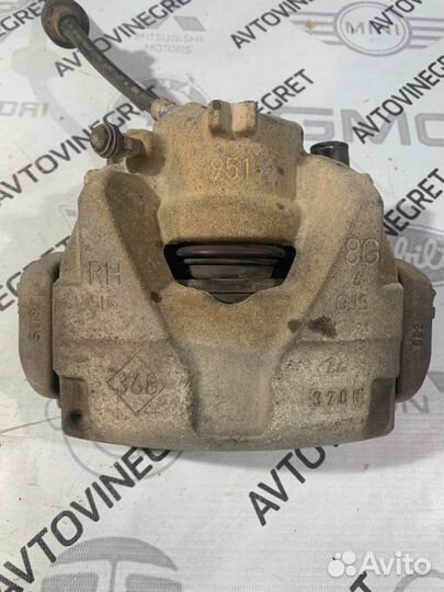 Суппорт тормозной передний правый Renault Duster 1