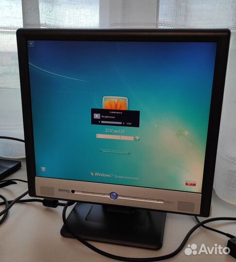 ЖК монитор 17