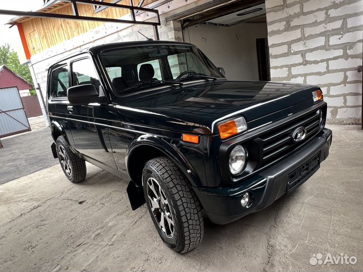 ВАЗ Niva Legend 1.7 МТ, 2023, 800 км