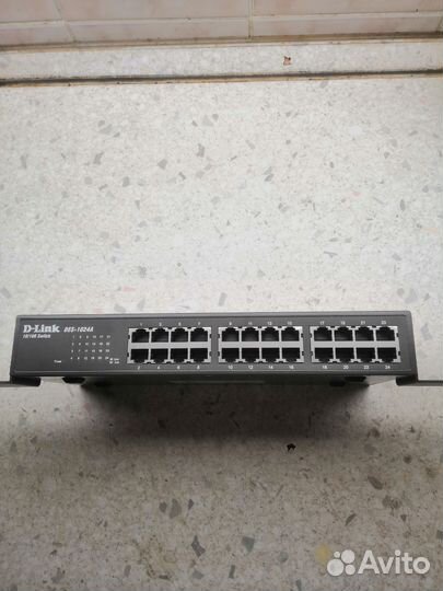 Коммутатор D-Link DES-1024A