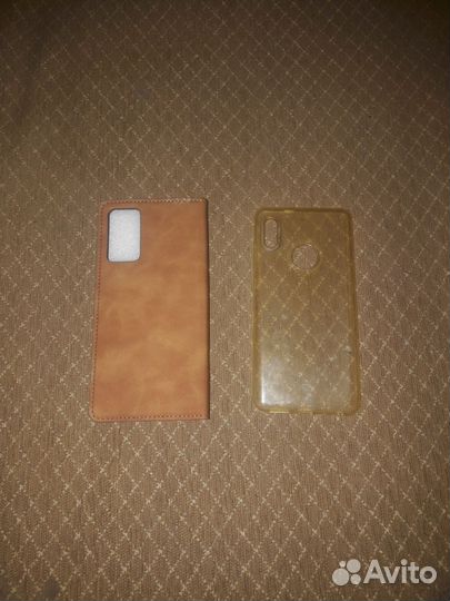 Чехлы на телефон