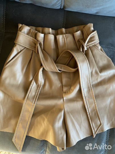 Шорты кожанве Zara