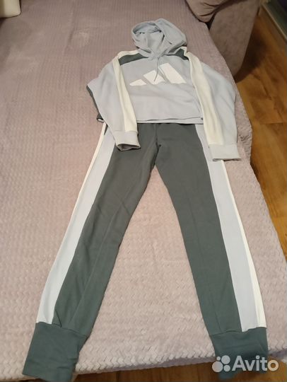 Летний спортивный костюм adidas