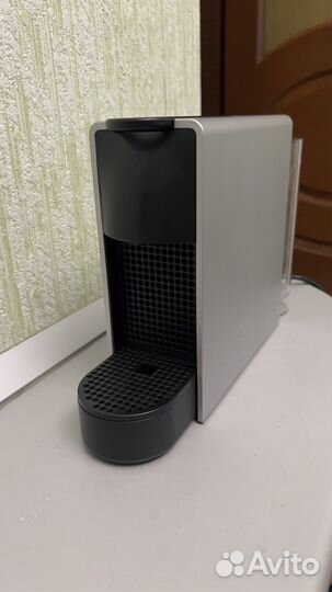 Кофемашина nespresso essenza mini