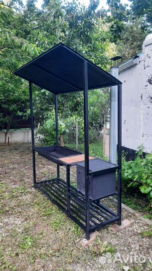 Мангал лофт с крышей