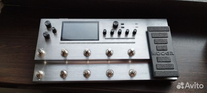 Гитарный процессор mooer GE300