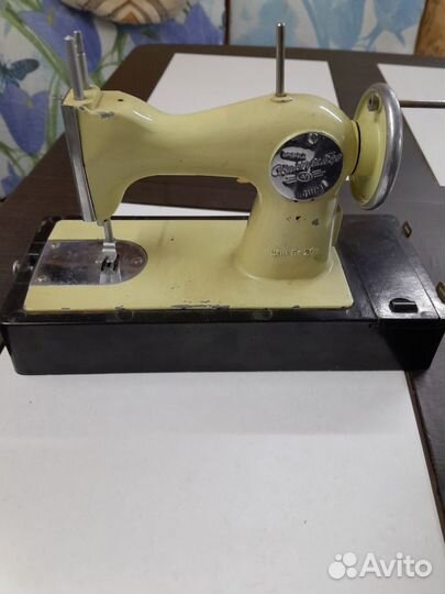 Детская швейная машина СССР