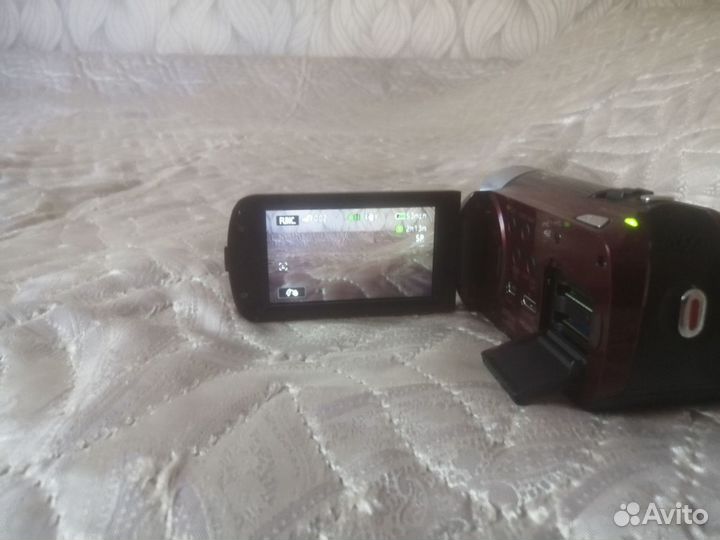 Видеокамера Canon legria