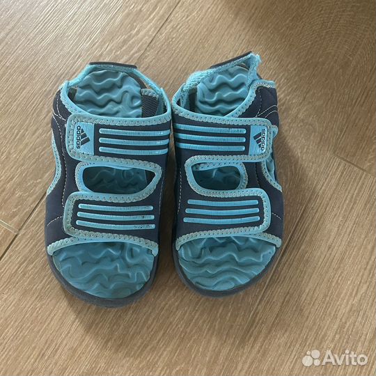 2 пакета одежды на мальчика 110-116