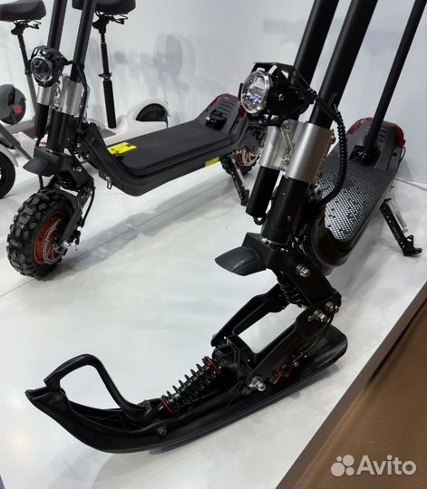 Электросамокат зимний на гусенице 3в1