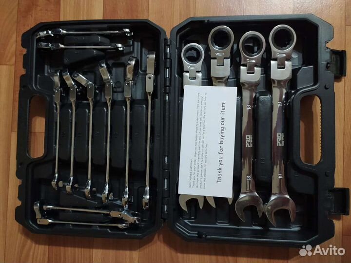 Набор инструментов в чемодане