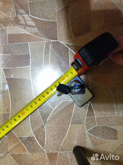 Стеклянные двери шкафа