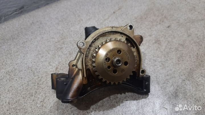 Масляный насос 1.4 TSI caxc Volkswagen Jetta 6