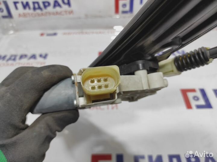 Стеклоподъемник электр. задний правый BMW 7-Series