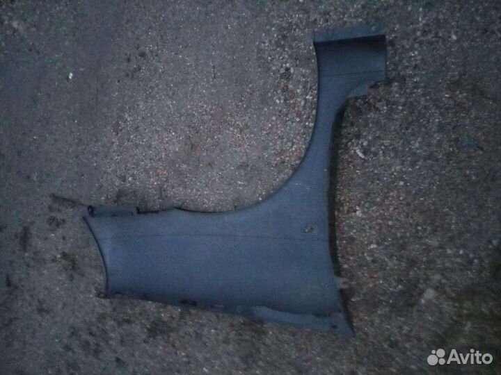 Renault Clio передние крылья