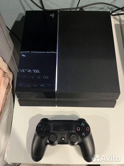 Игровая приставка ps4