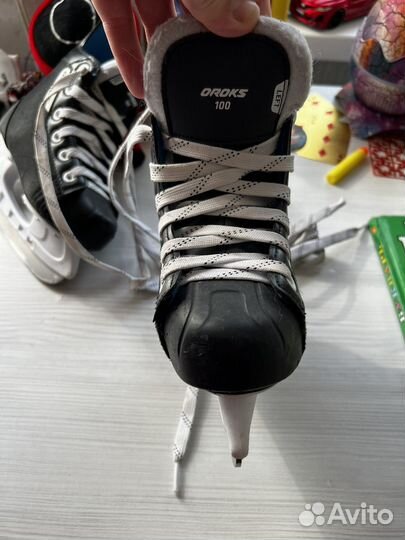 Коньки хоккейные