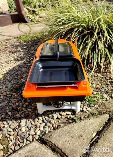 Прикормочный карповый кораблик Ранферри Atom