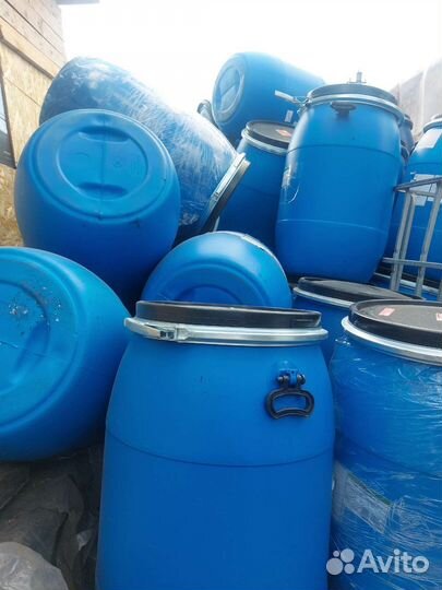 Бочка 110, 127, 170 литров пластиковая синяя