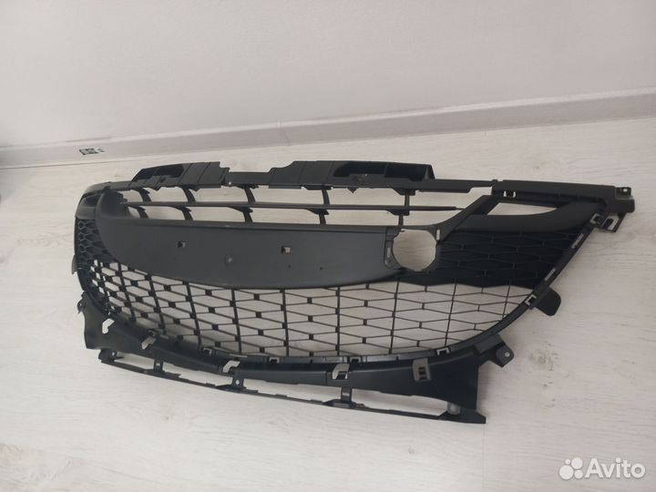 Решётка бампера мазда 3 BL BCW8501T1