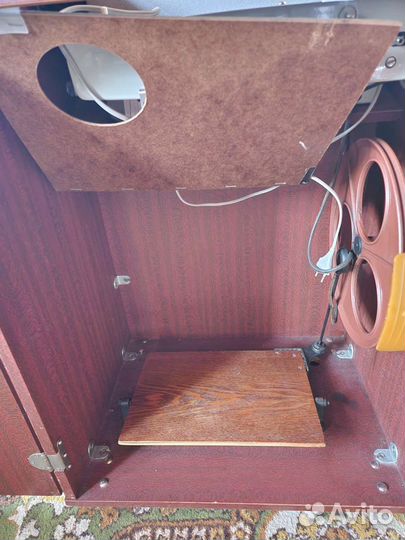 Швейная машина Чайка 142