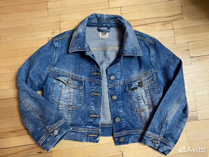 Джинсовая куртка