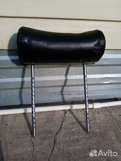 Подголовник Нива