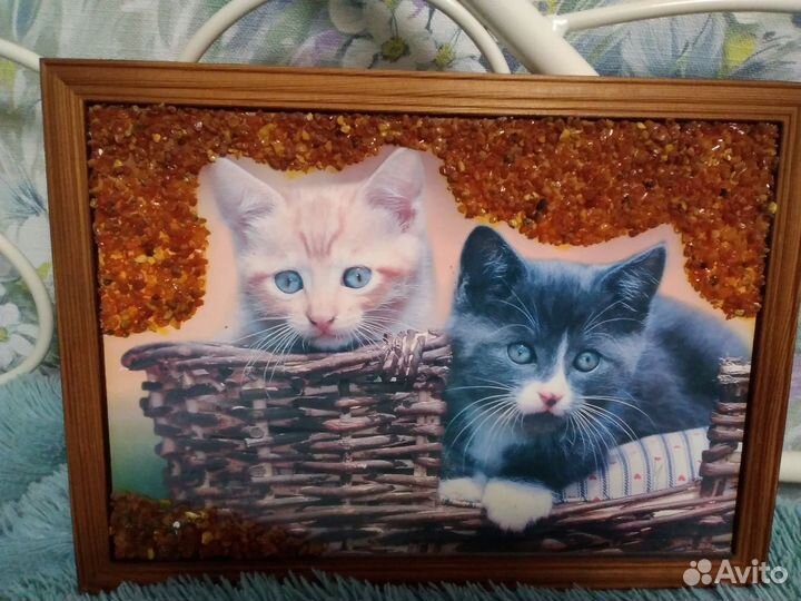 Картина с янтарной крошкой