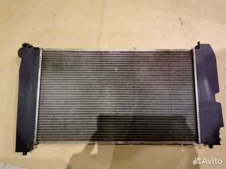 Радиатор Вентилятор Диффузор Тойота Авенсис