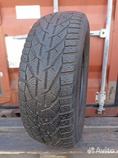 Kormoran Snow 205/60 R16 96H
