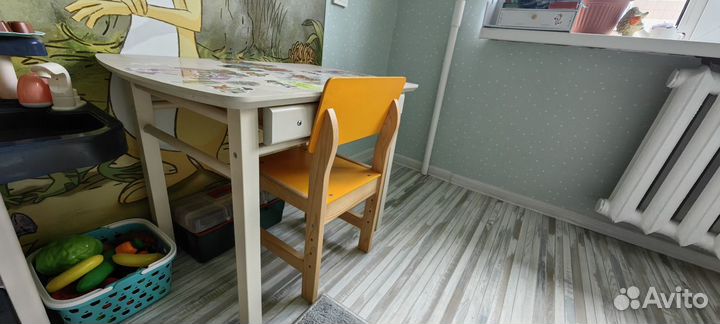 Детский столик и стульчик деревянный