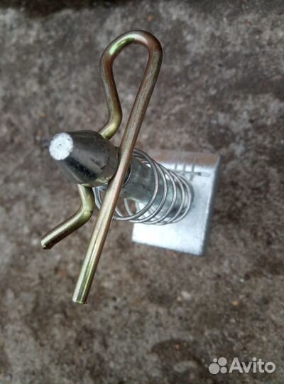 Палец для фаркопа 50х50 с клипсой 