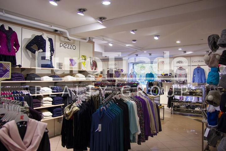 Сдам торговое помещение, 1208 м²