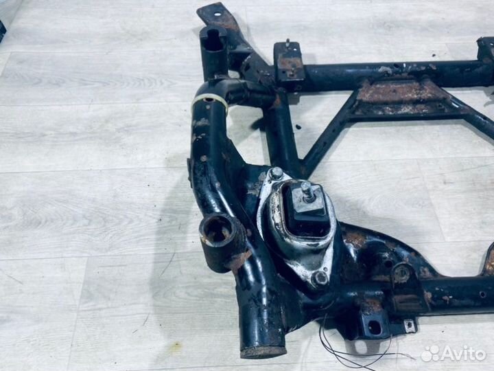 Балка подмоторная Land Rover Range Rover LM M62B44