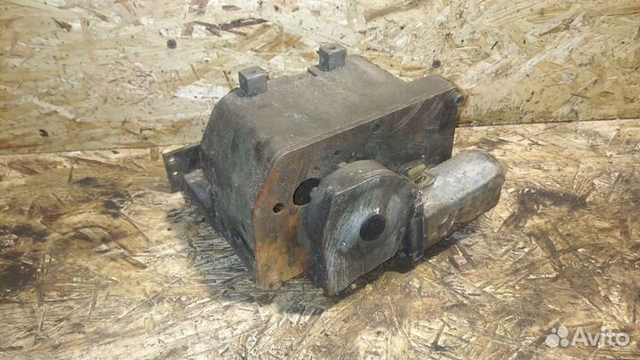 Мотор редуктор боковой двери автобуса