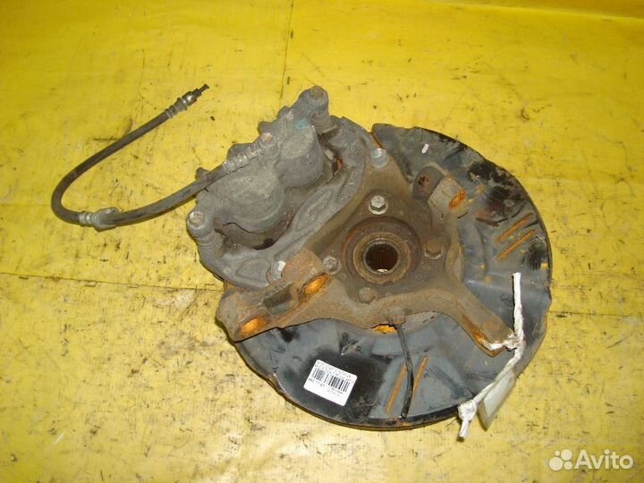 Кулак поворотный передний правый Subaru Legacy wagon BP5