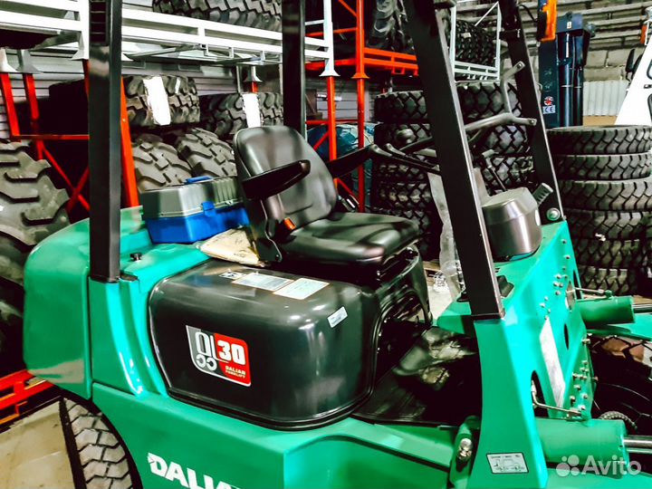 Вилочный погрузчик Dalian CPCD30DB, 2023