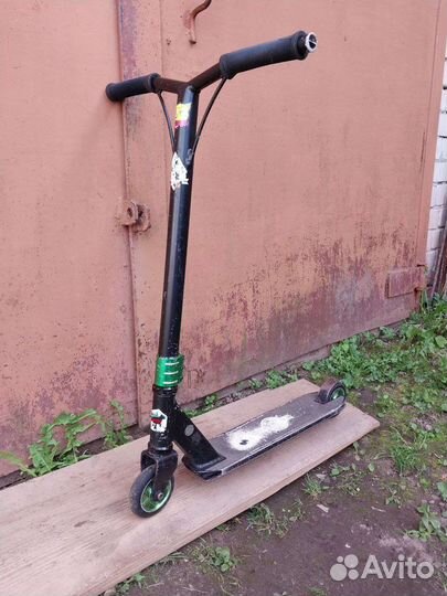 Трюковой самокат