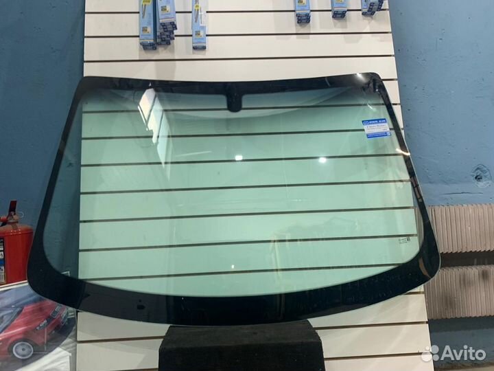 Стекло лобовое на Дэу Нексия