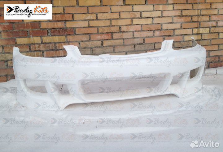 Передний бампер Racer для Honda Civic EK 99-00