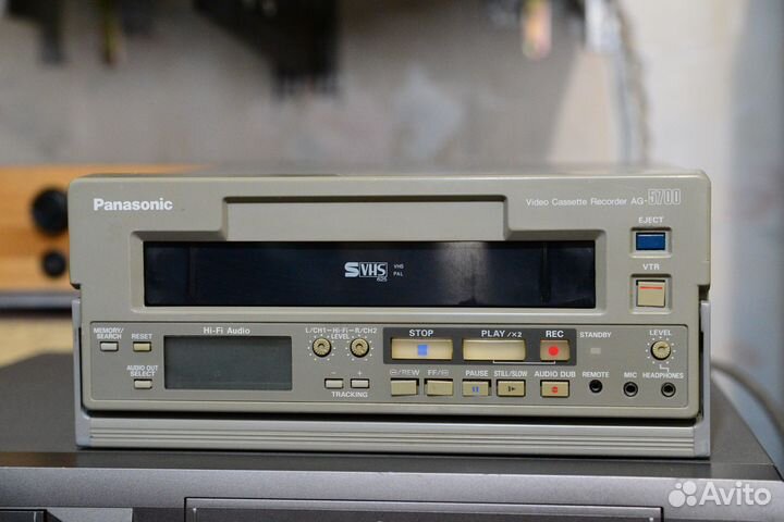 Видеомагнитофон panasonic hi fi стерео S-VHS