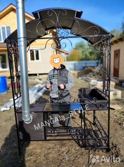 Мангал с крышей