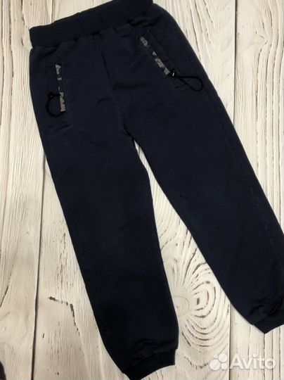 Костюм спортивный мальчику 8-9 лет